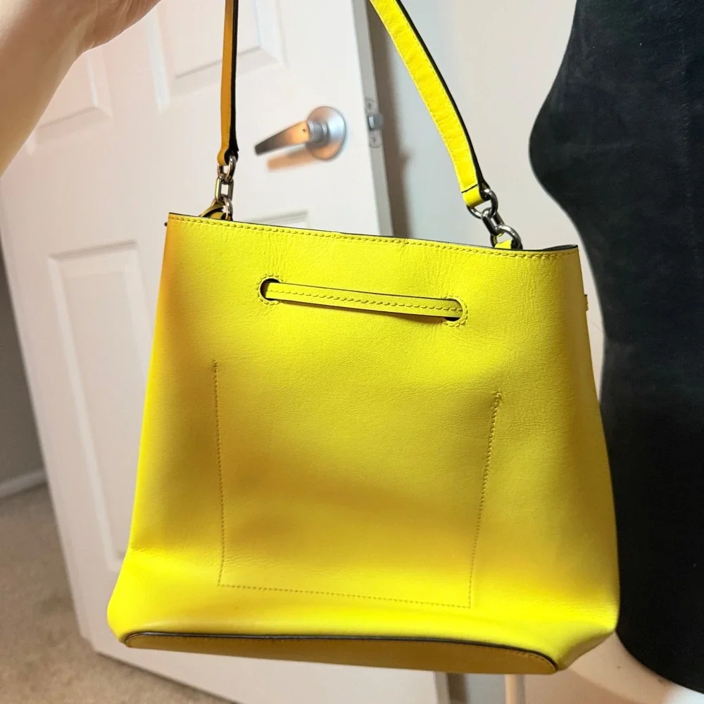 NEW Lauren Ralph Lauren Debby 100% Leather Drawstring Bucket Bag Purse Dandelion